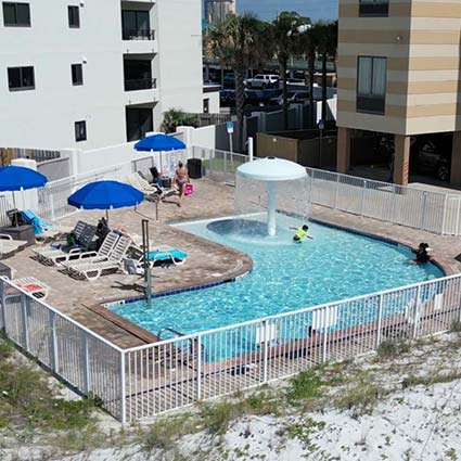 Heated Outdoor Pool at Wavecrest Lodge Hotel in Fort Walton beach Florida