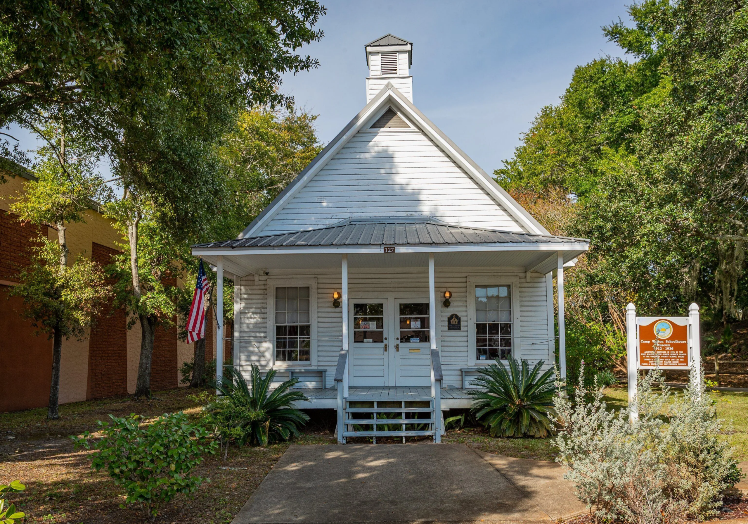 Historic Camp Walton Schoolhouse Museum building in Fort Walton Beach