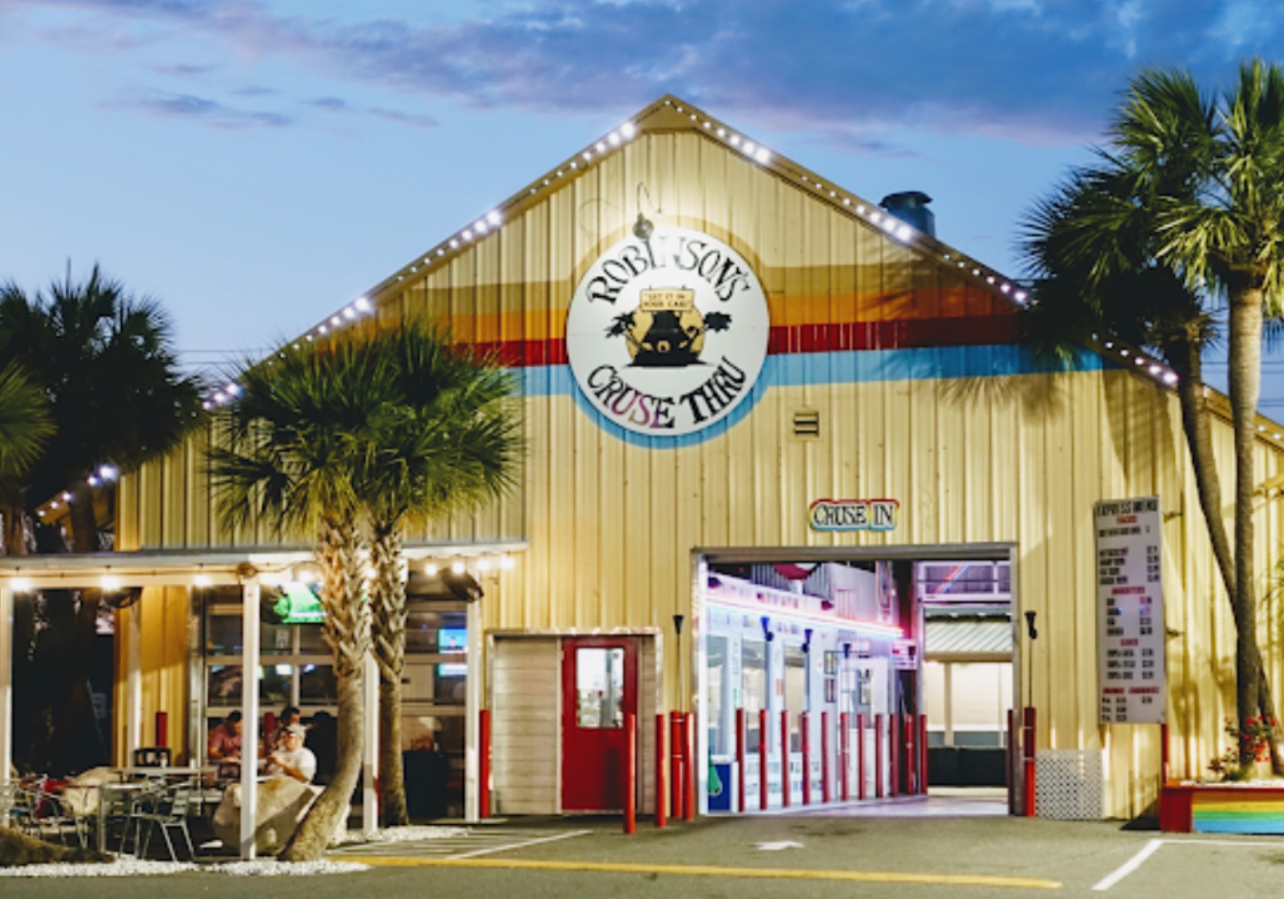 Robinson’s Cruse Thru restaurant exterior in Fort Walton Beach